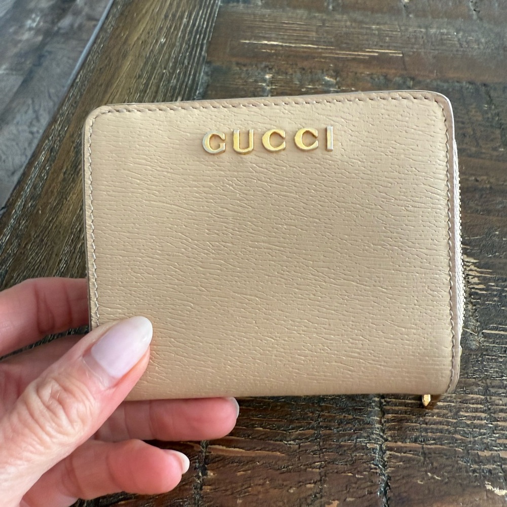 Gucci Tan Leather Wallet with Gold Logo